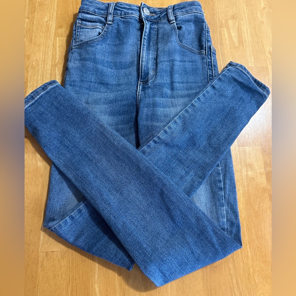Garage Classic Skinny Jeans. Size 00. ❣️